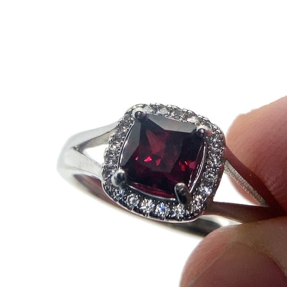 Pyrope Garnet 1.20ct White Gold Finish Solid 925 Sterling Silver Ring - Picture 1 of 7